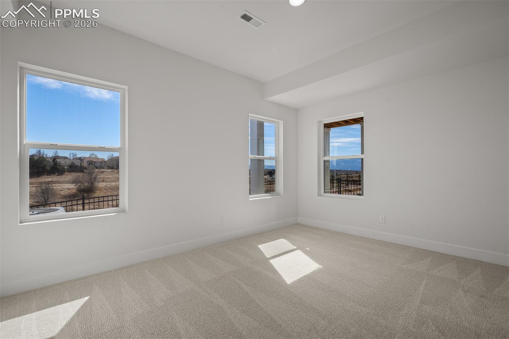 Listing photo 32 for 4555 Peak Crest View