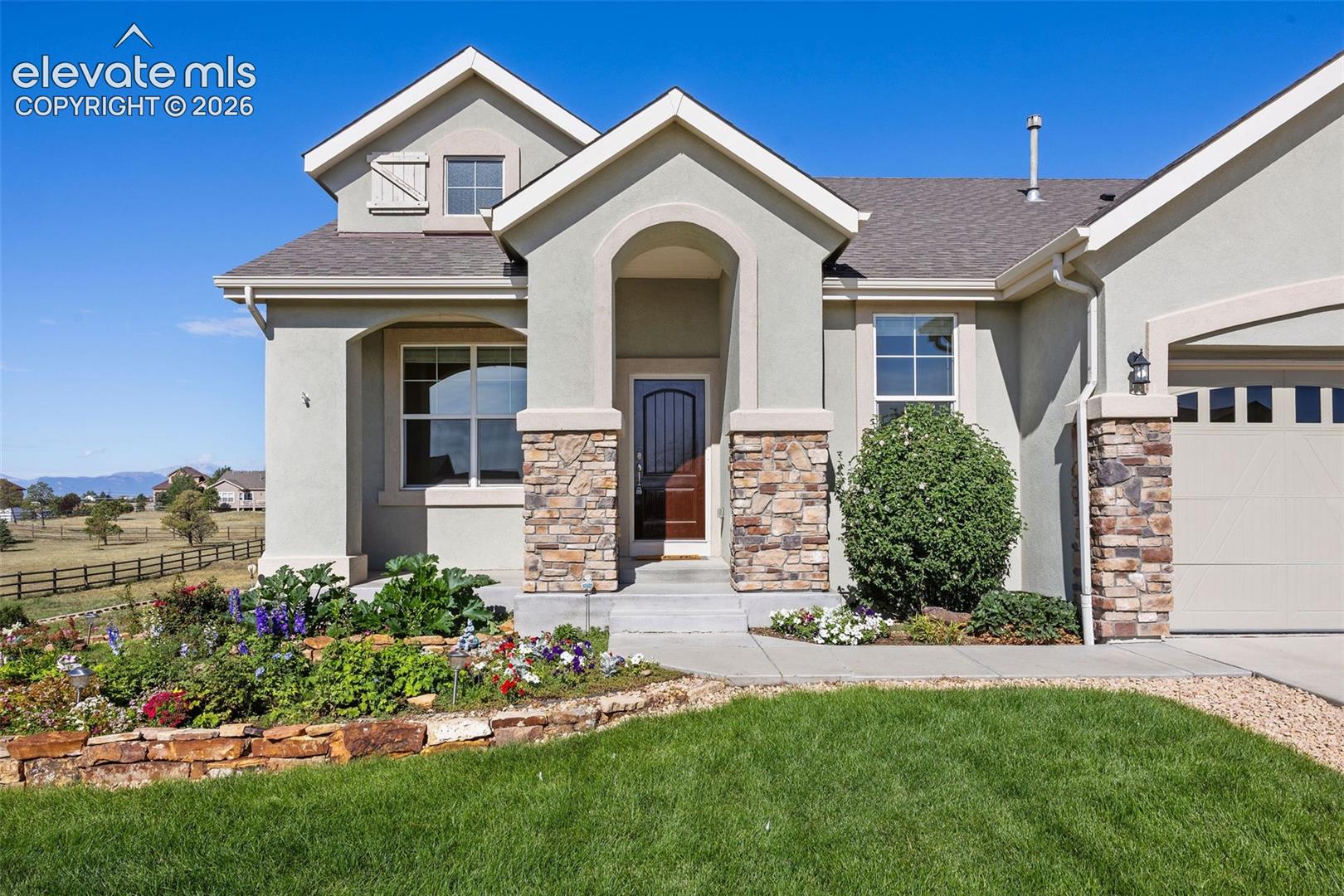 Listing photo 5 for 11386 San Luis Peak Way