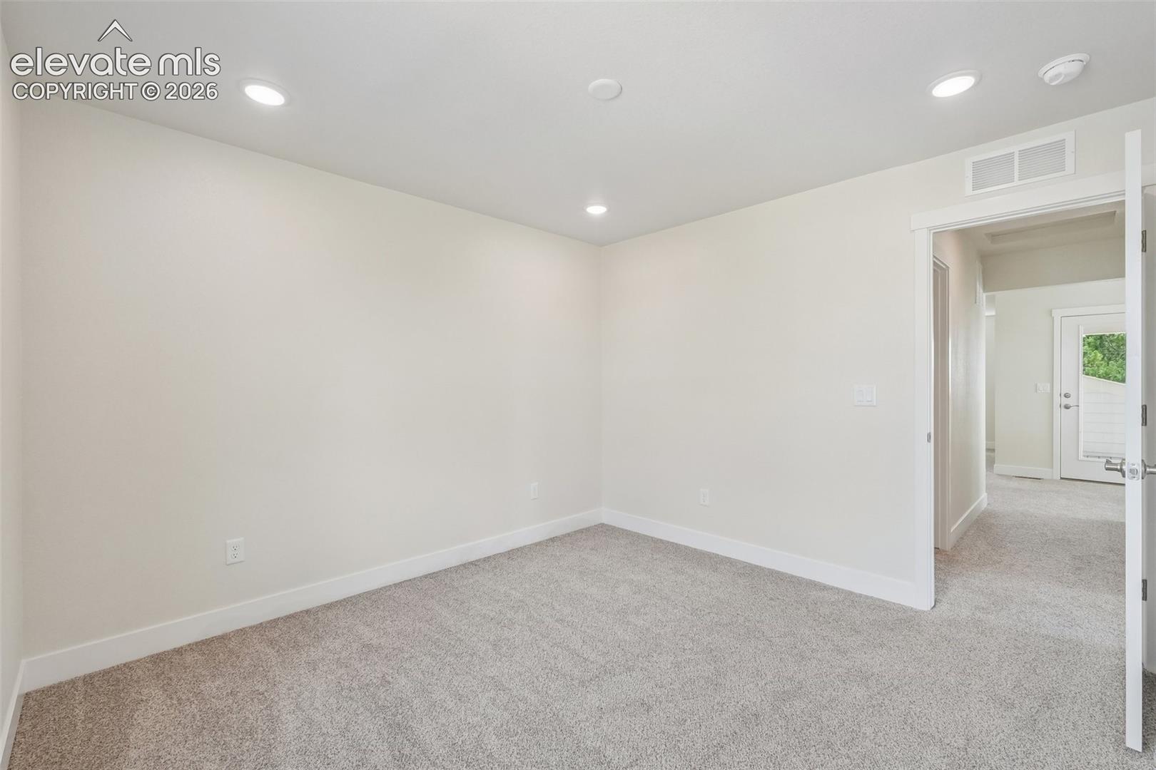 Listing photo 40 for 3005 Curly Grove