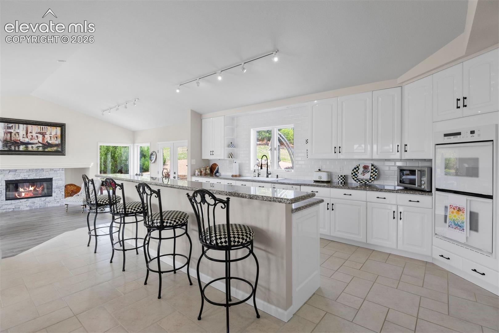 Listing photo 4 for 23 Yucca Hills Road