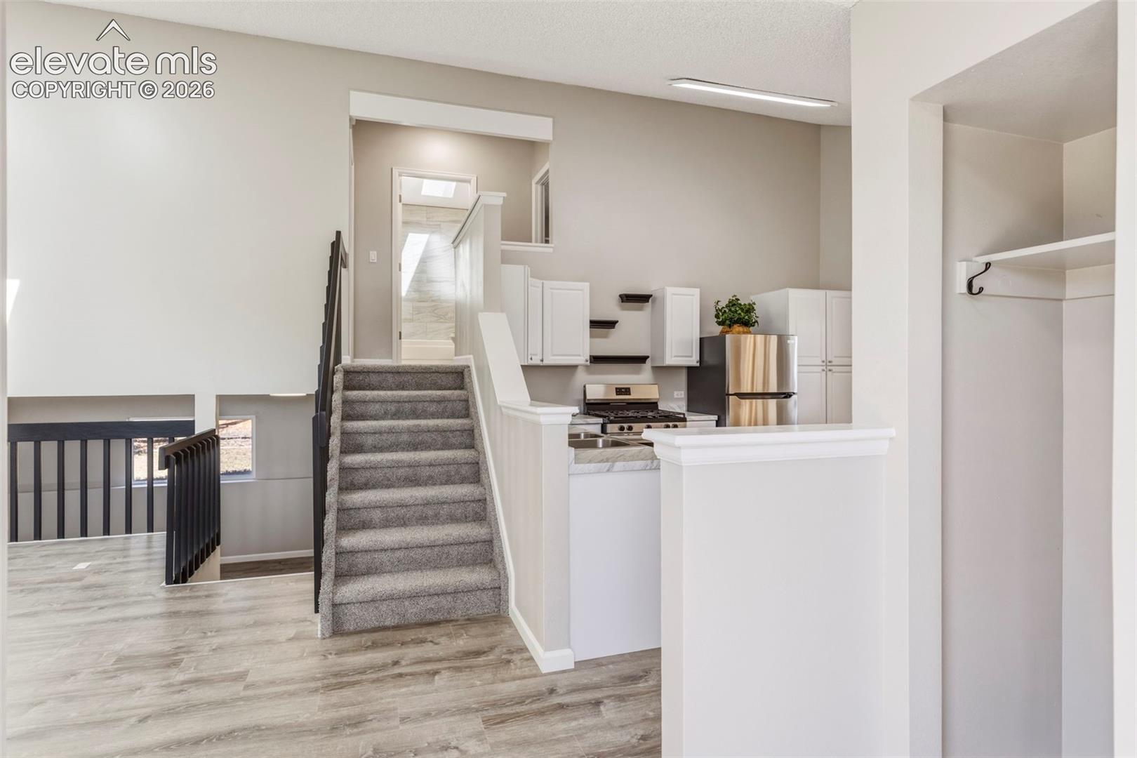 Listing photo 8 for 4537 Fenton Road