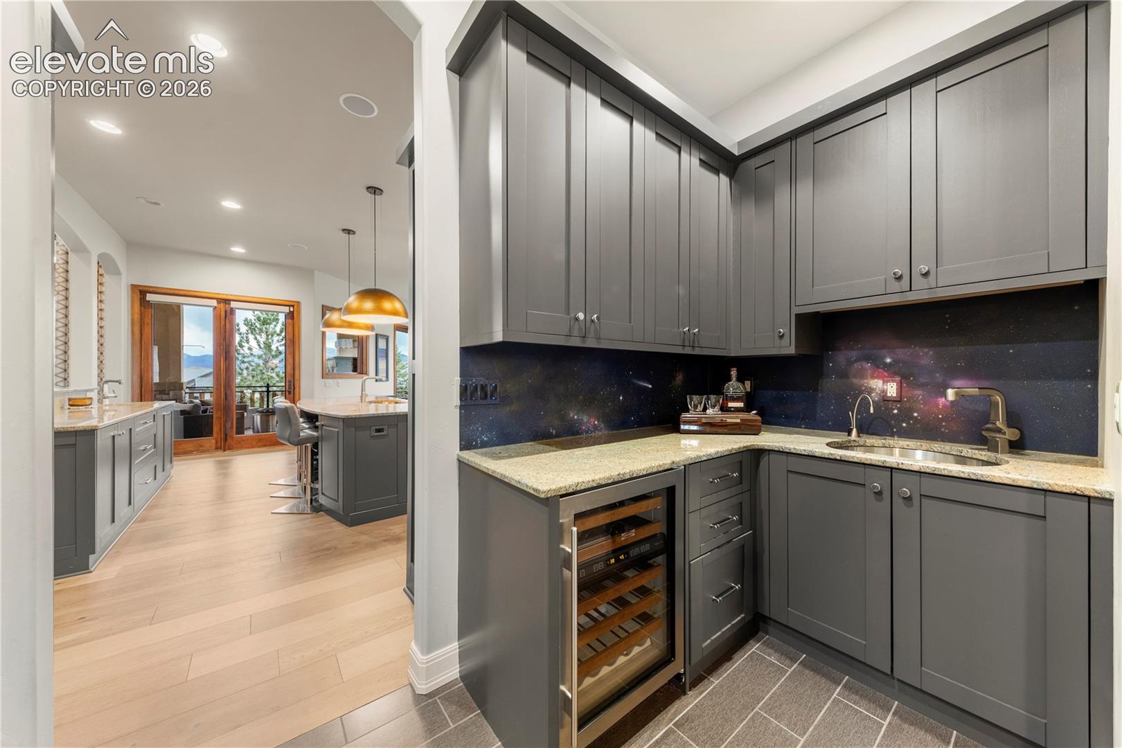 Listing photo 16 for 2217 Rainbows End Point