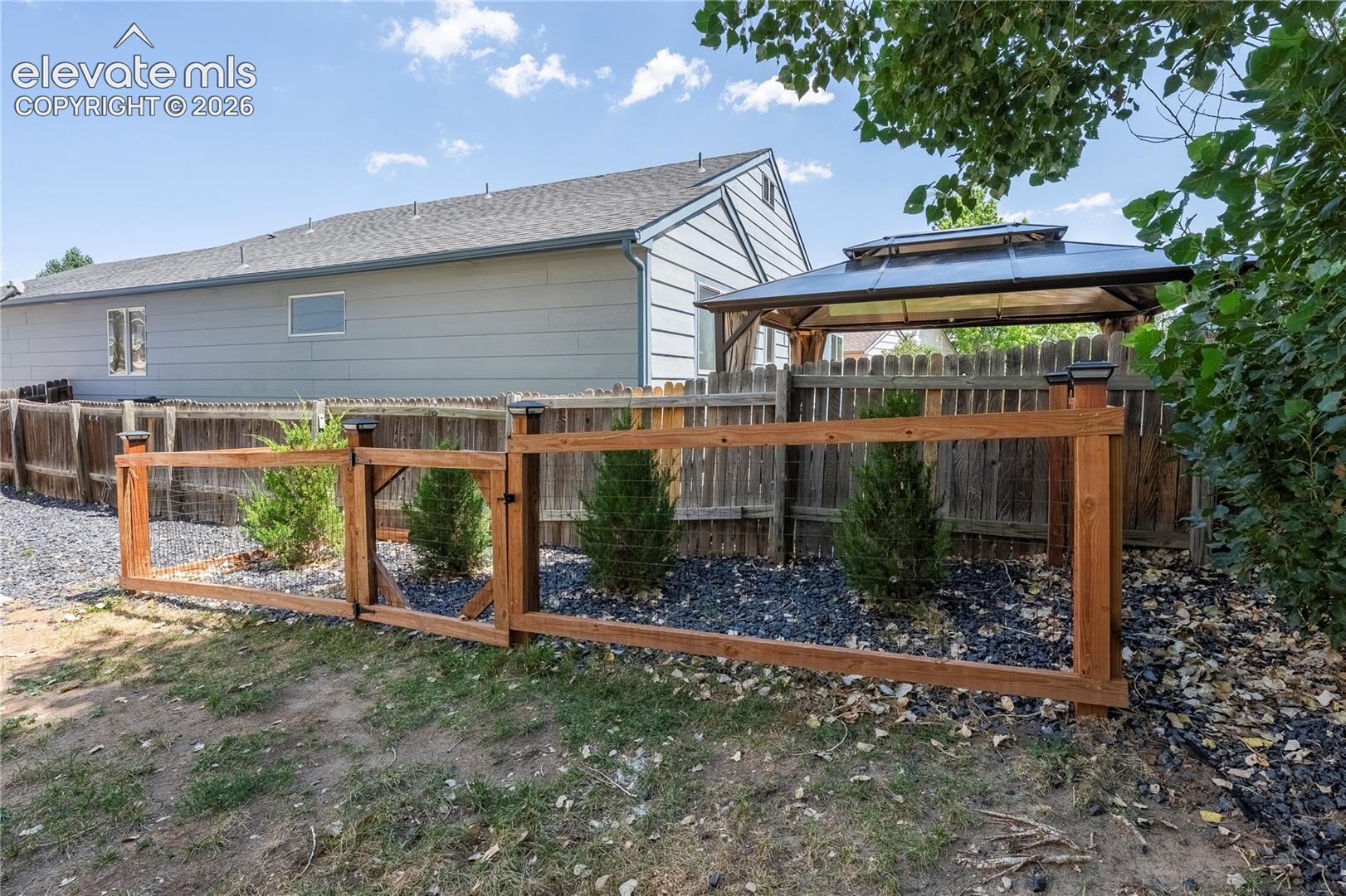 Listing photo 35 for 5664 Mesa Mountain Way
