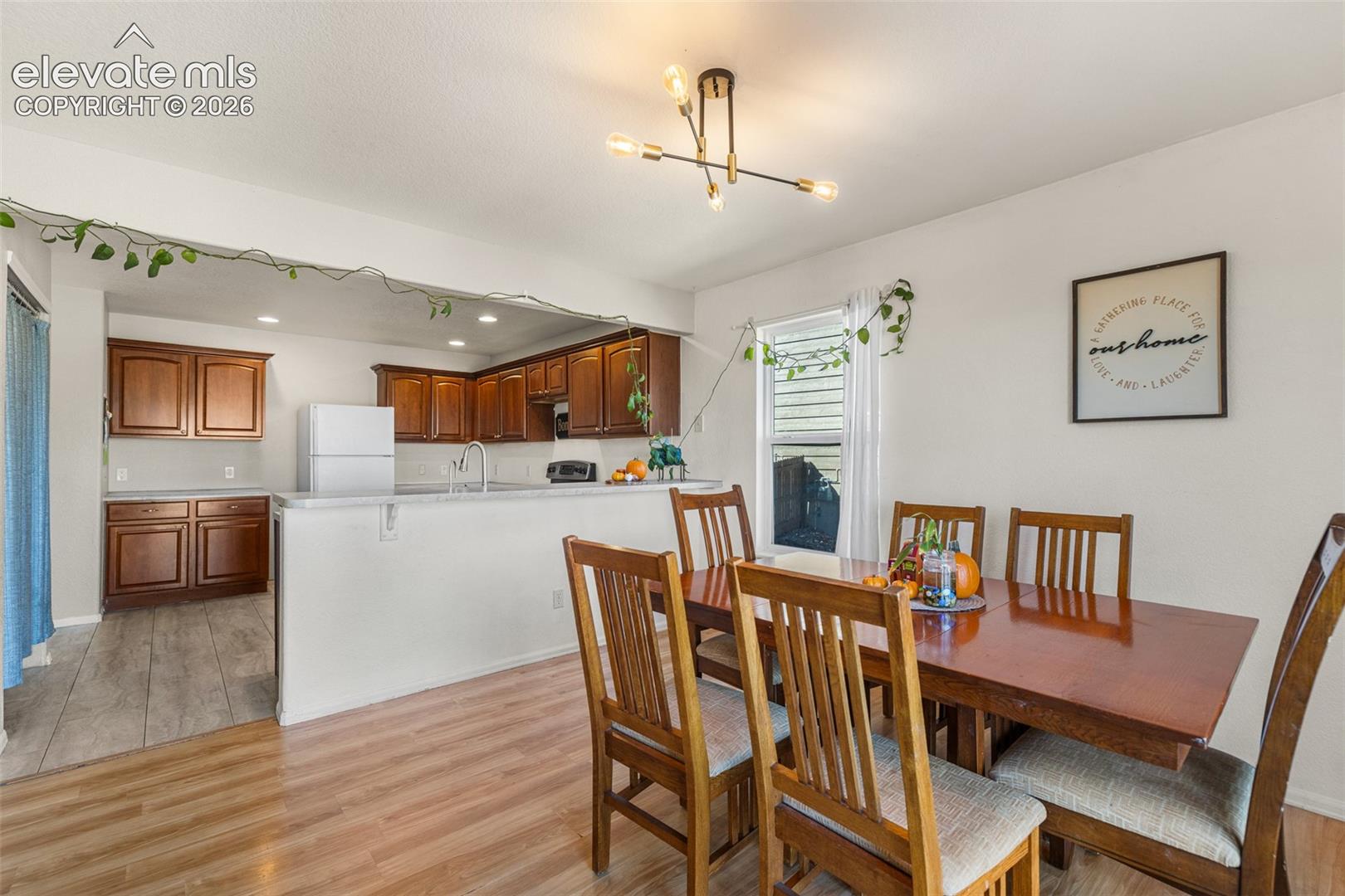 Listing photo 6 for 7478 Bentwater Drive