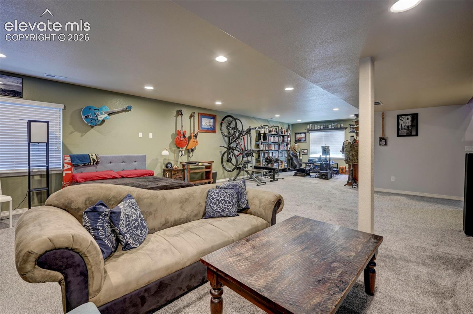 Listing photo 33 for 13713 Park Meadows Drive