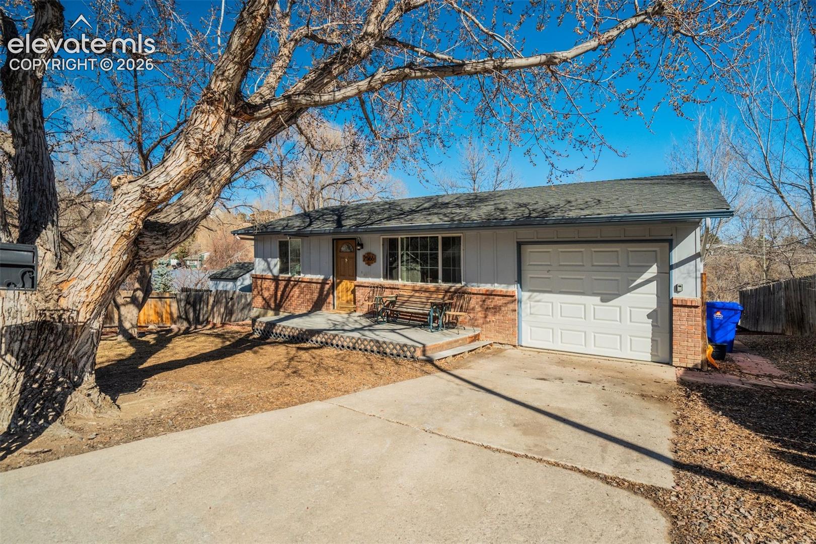Listing photo 50 for 2566 Royalty Court