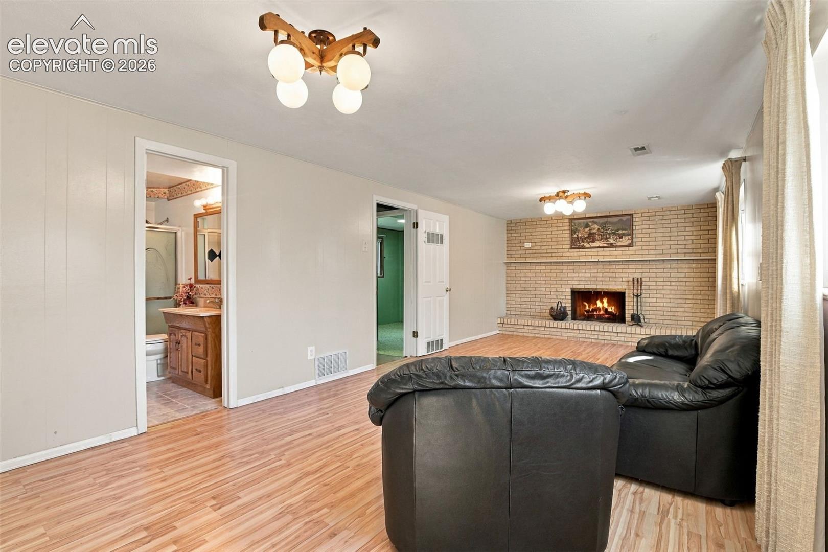 Listing photo 34 for 319 Fairfax Street