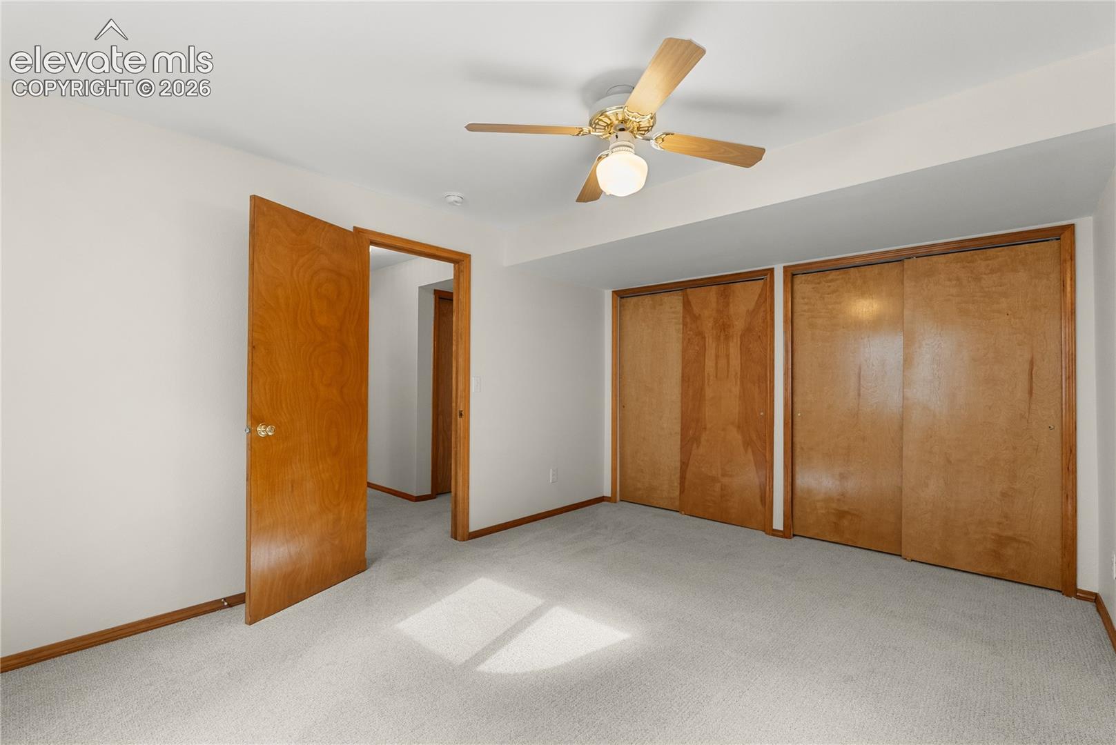Listing photo 27 for 890 N Candlestar Loop