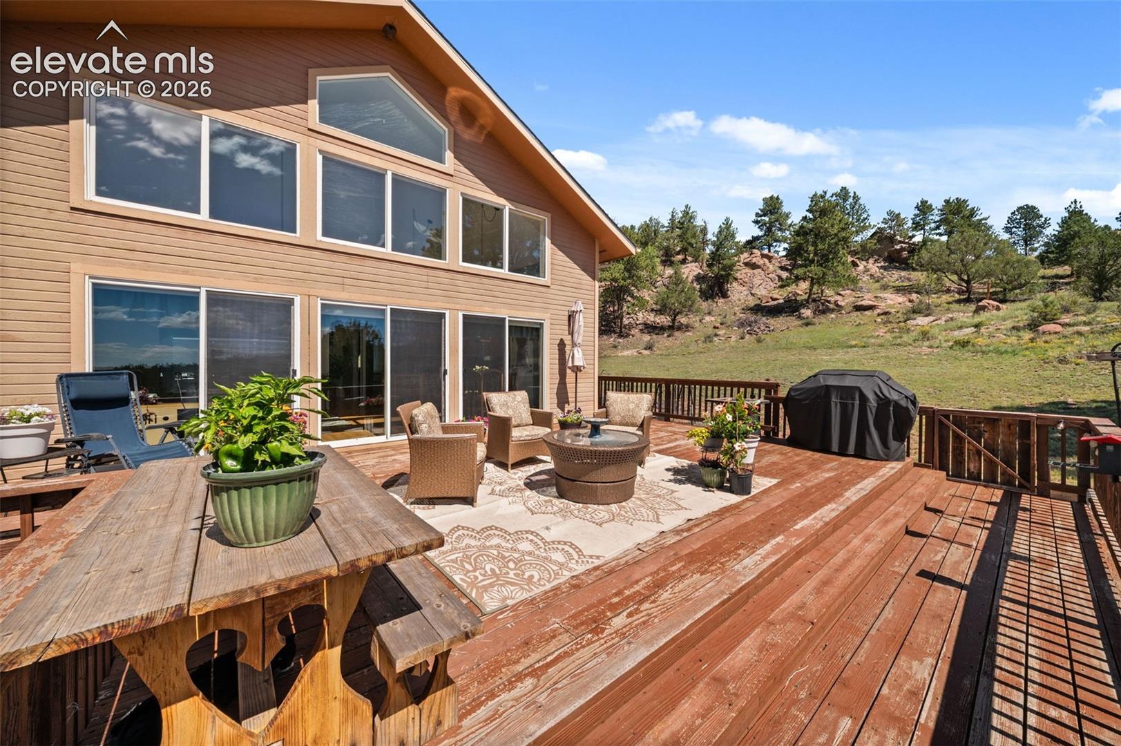 Listing photo 34 for 524 Spring Valley Drive