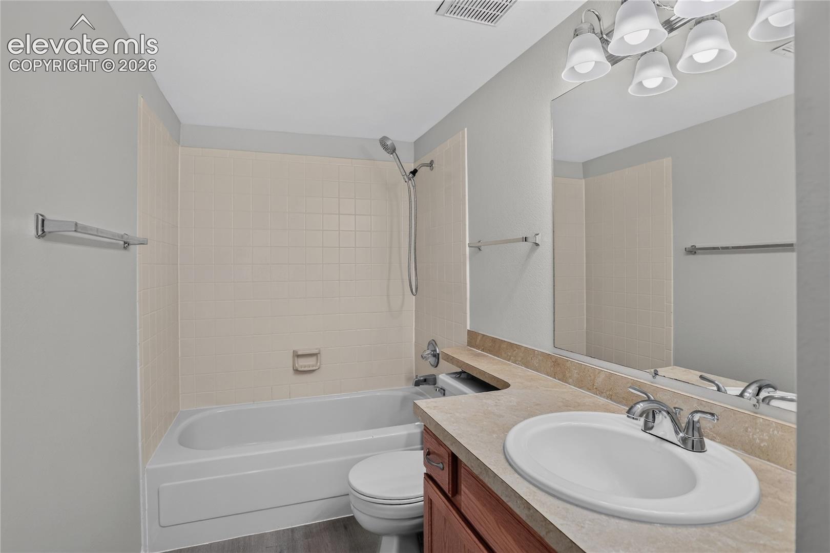 Listing photo 40 for 2932 Camino Cielo Court