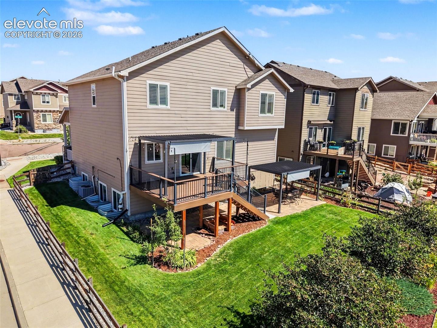 Listing photo 32 for 803 Deschutes Drive