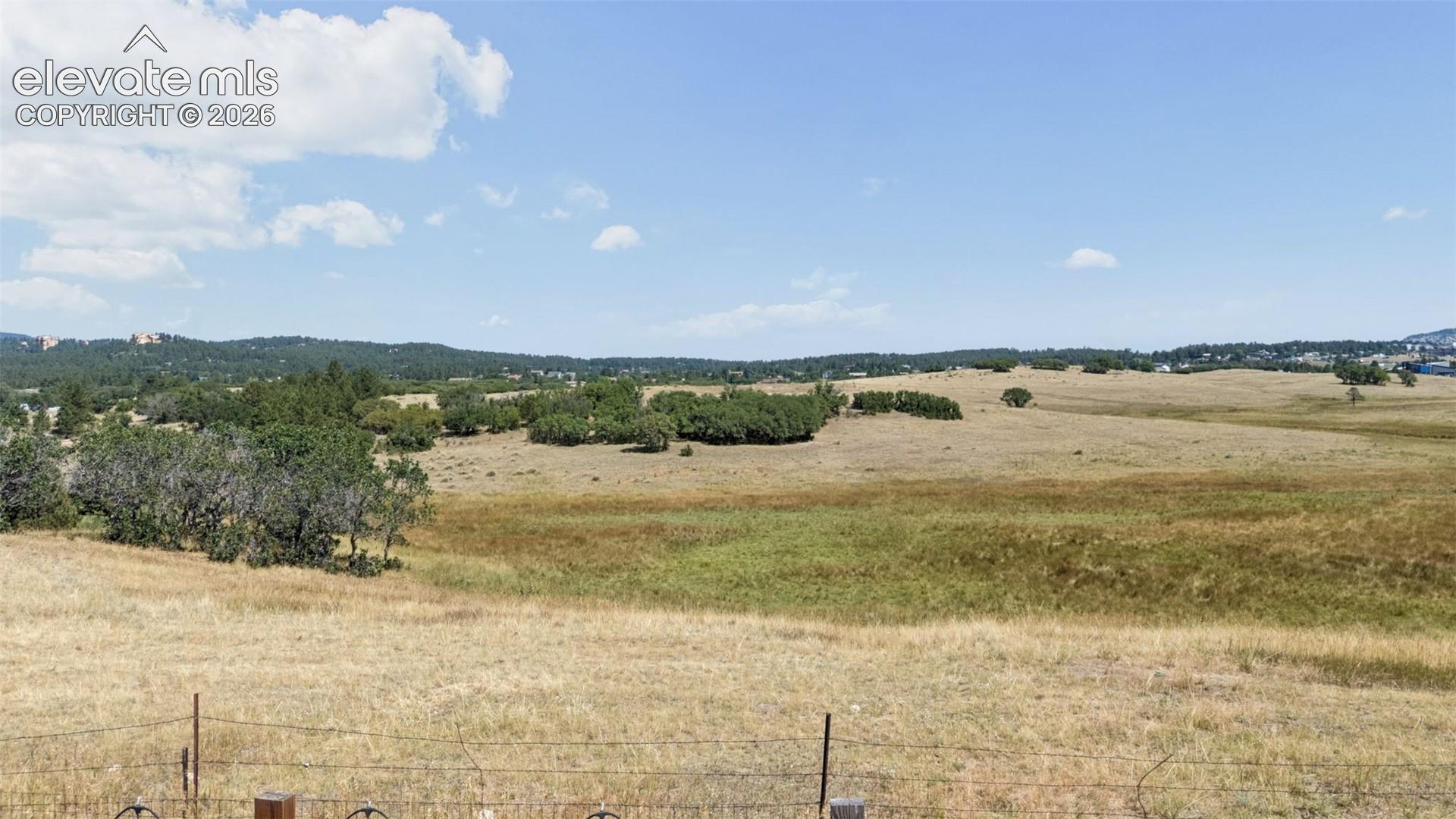 Listing photo 11 for 797 Century Lane
