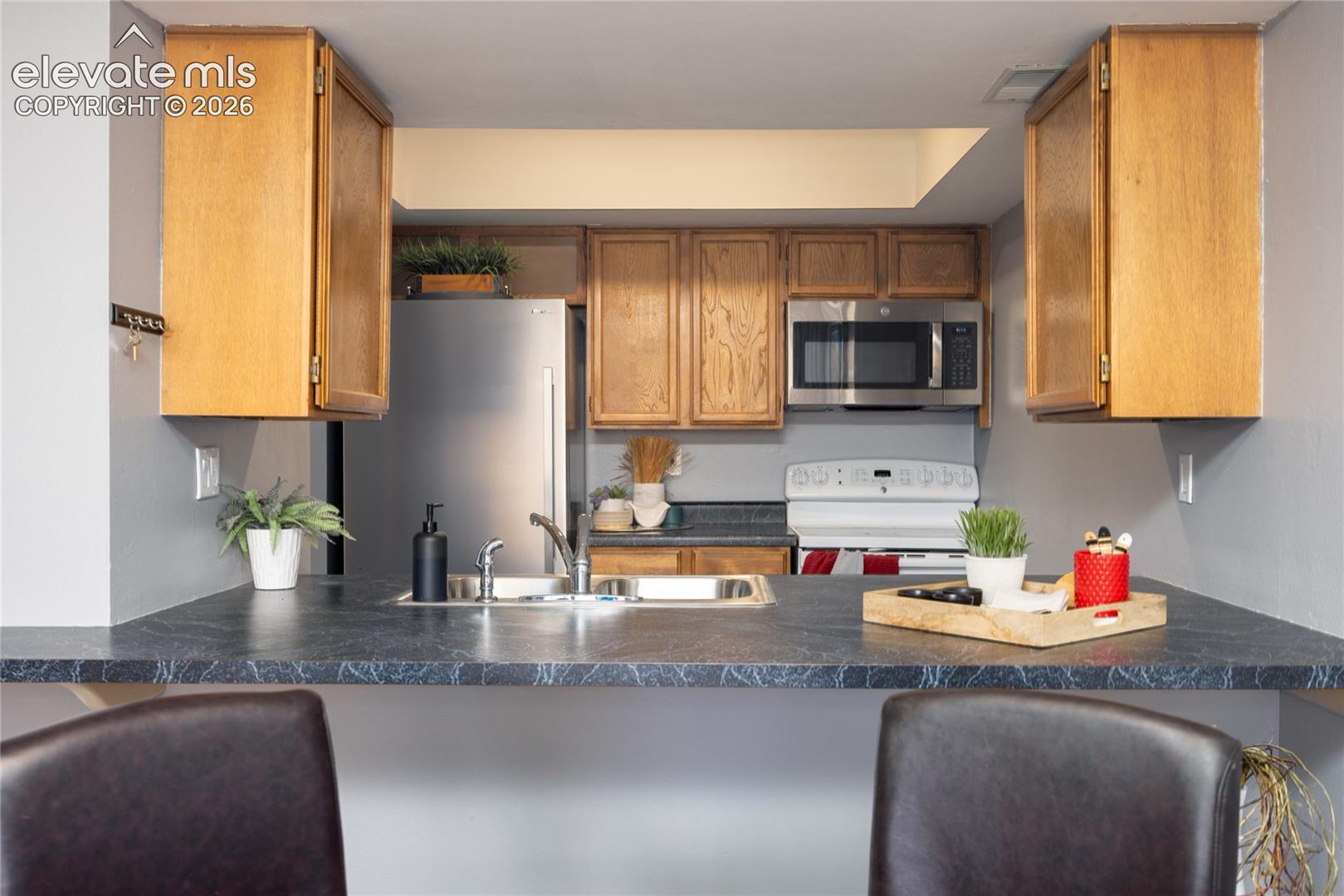 140 Rockrimmon Boulevard, photo 18