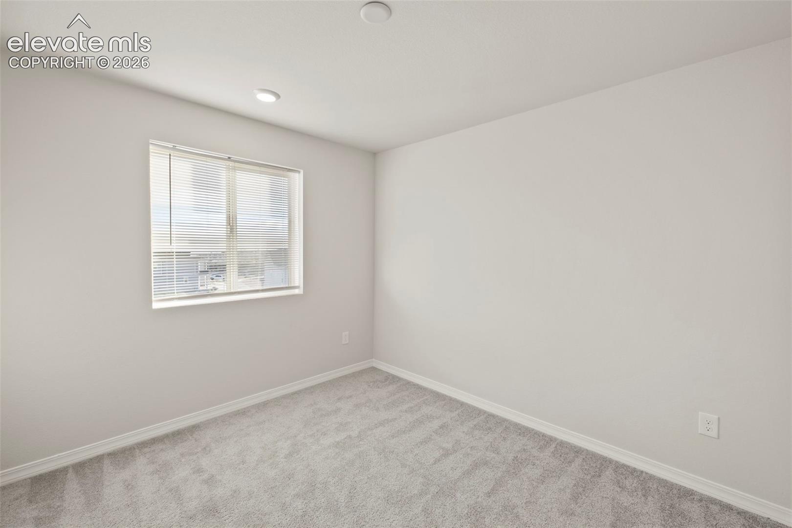 Listing photo 24 for 5659 Heathland Terrace