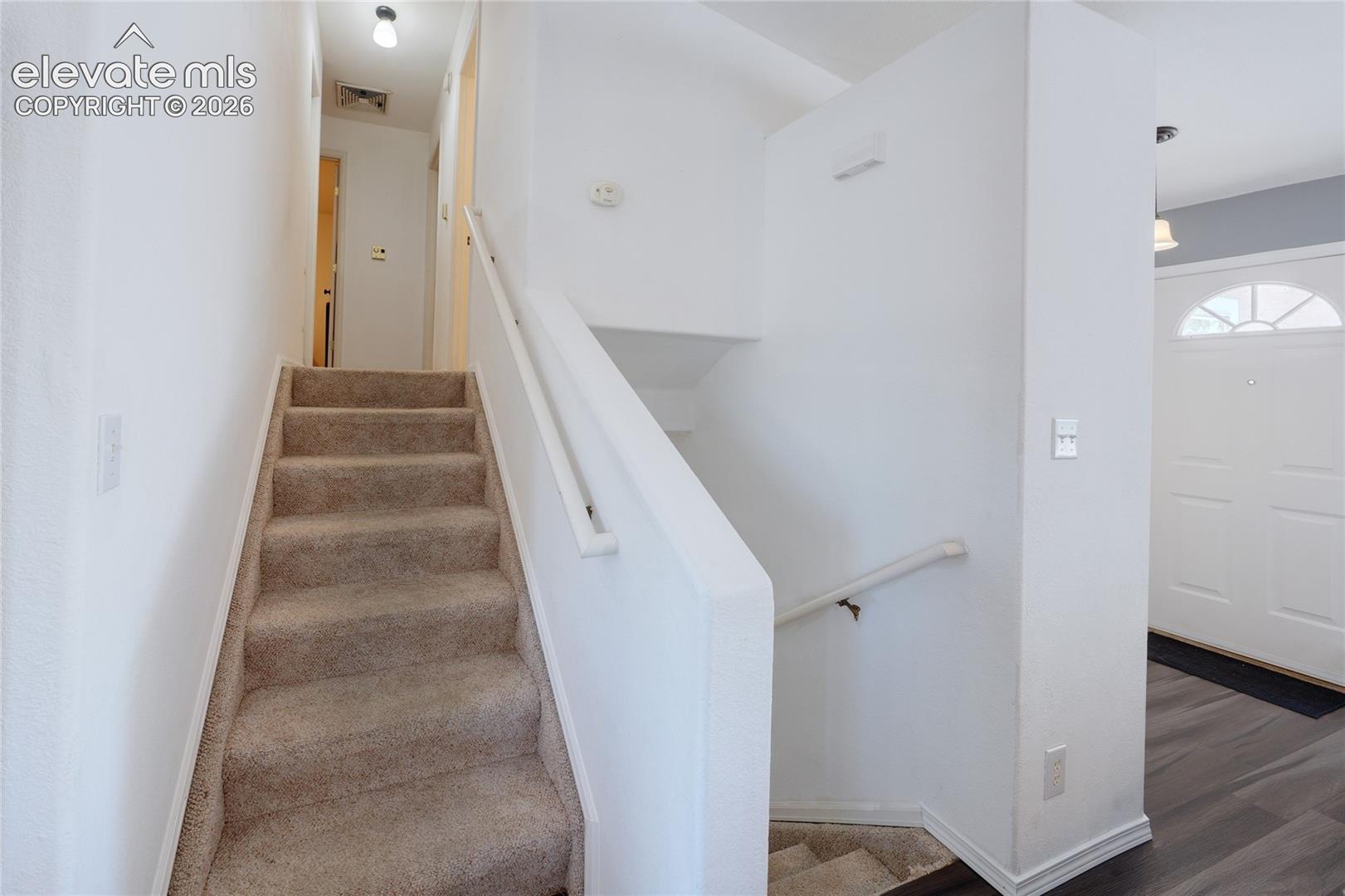 Listing photo 9 for 299 S Falcon Drive