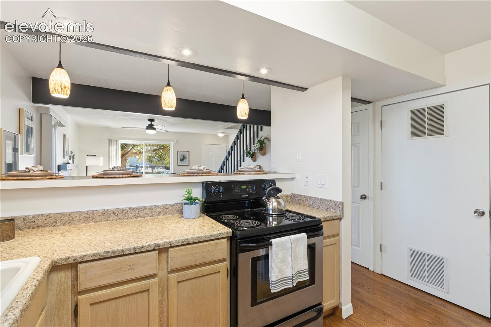 Listing photo 13 for 2360 Washo Circle