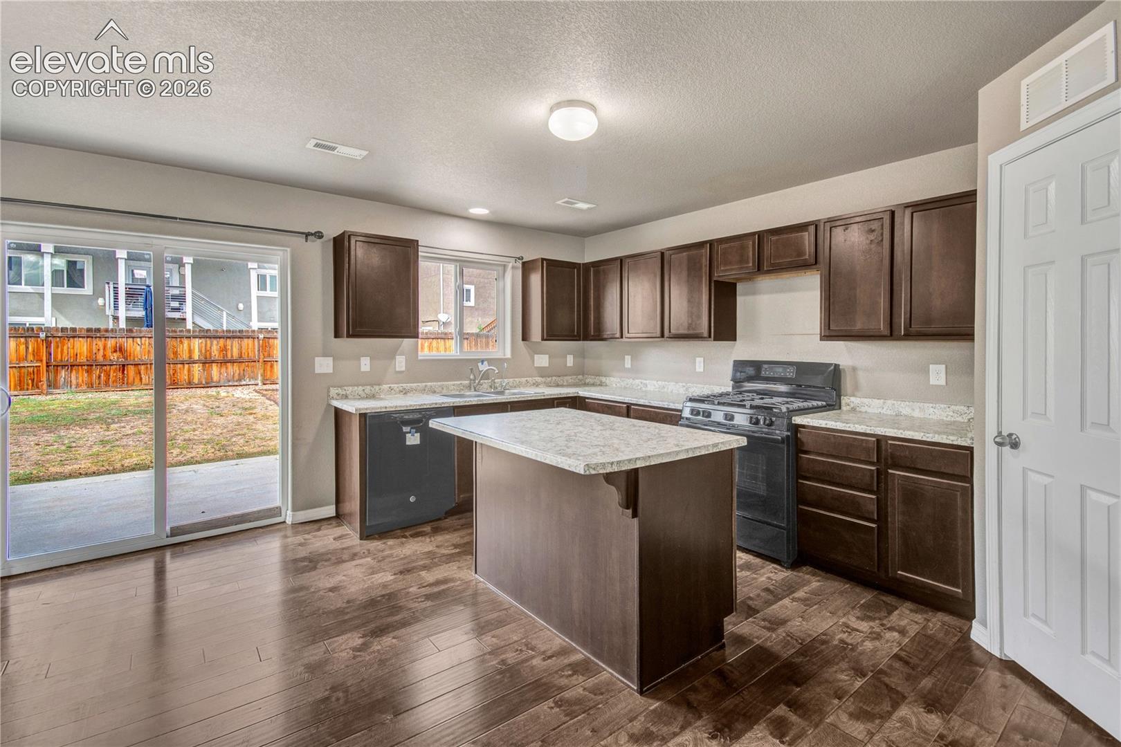 Listing photo 12 for 9516 Bryce Canyon Drive