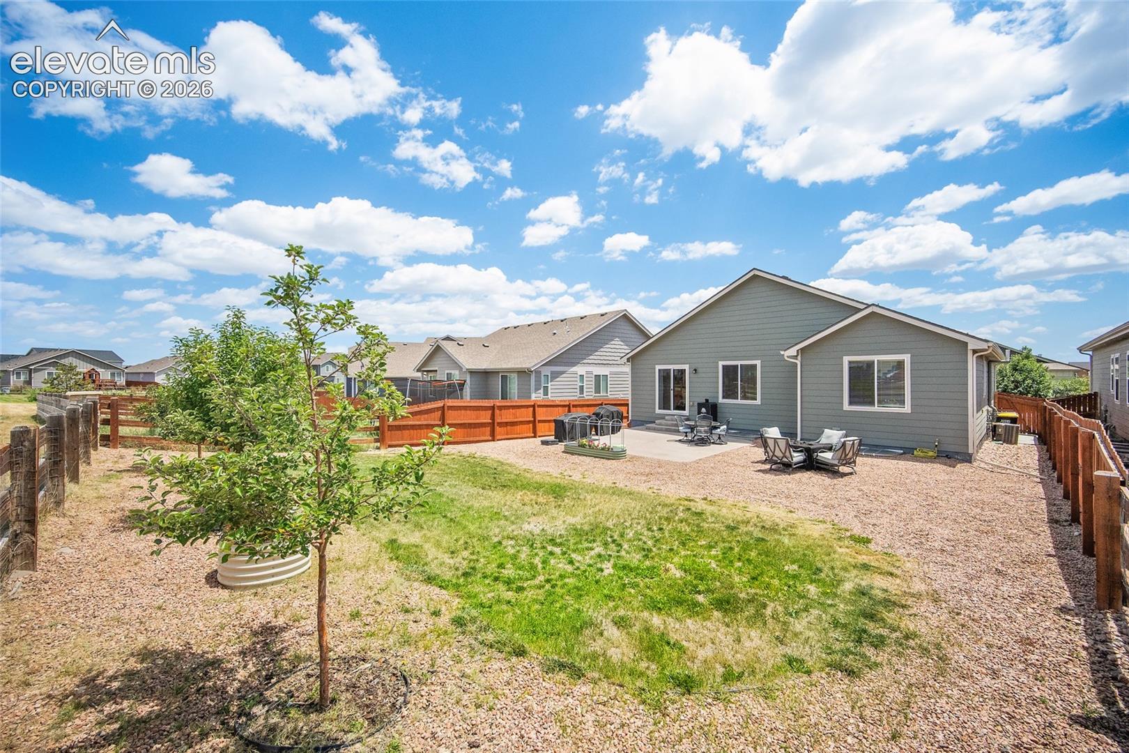 Listing photo 36 for 12832 Scenic Walk Drive