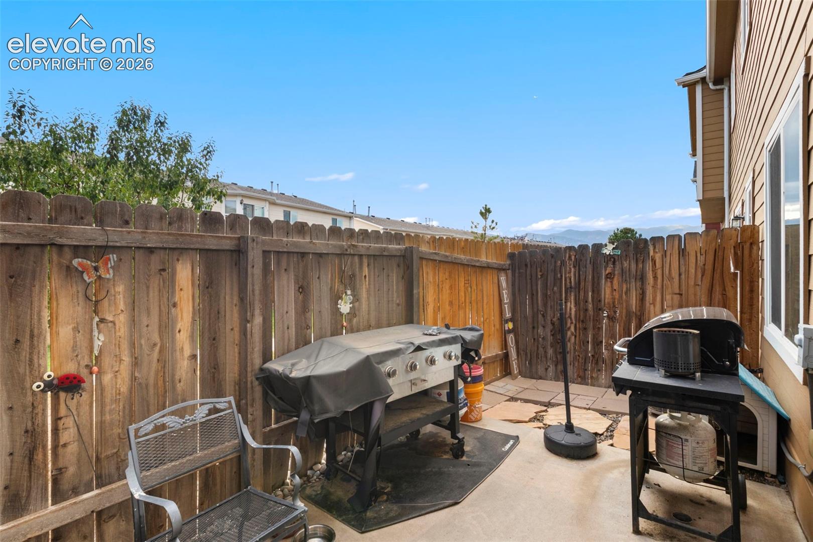 Listing photo 26 for 4883 Painted Sky View