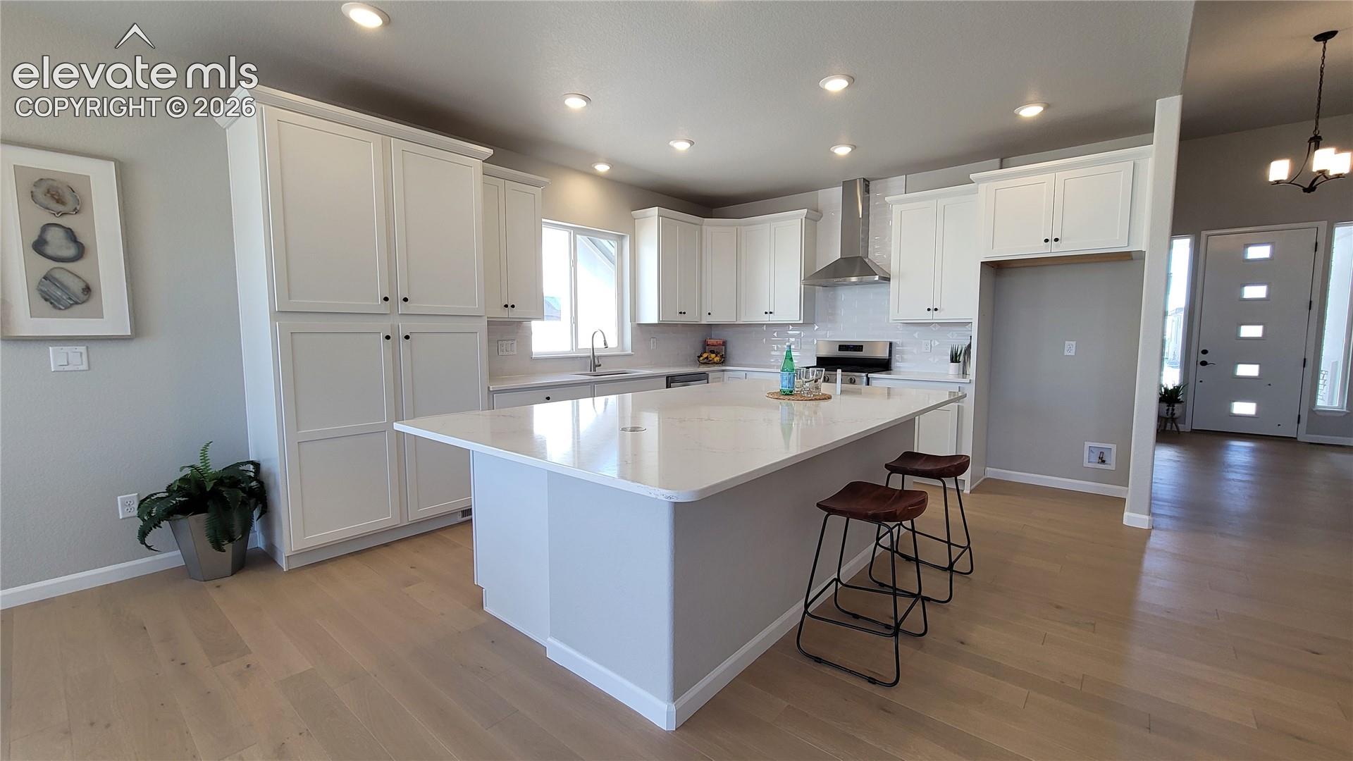 Listing photo 7 for 6532 Miro Lane