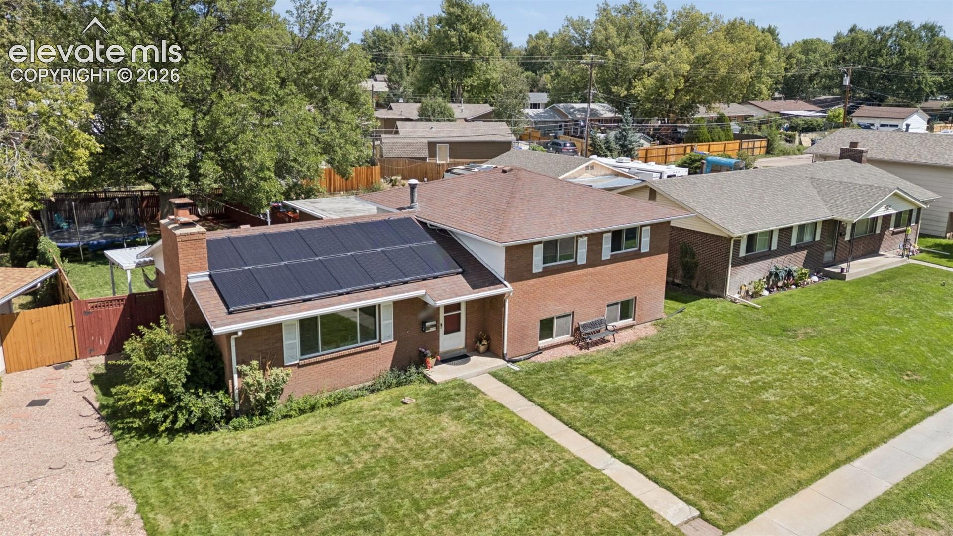 Listing photo 4 for 2761 N Prospect Street