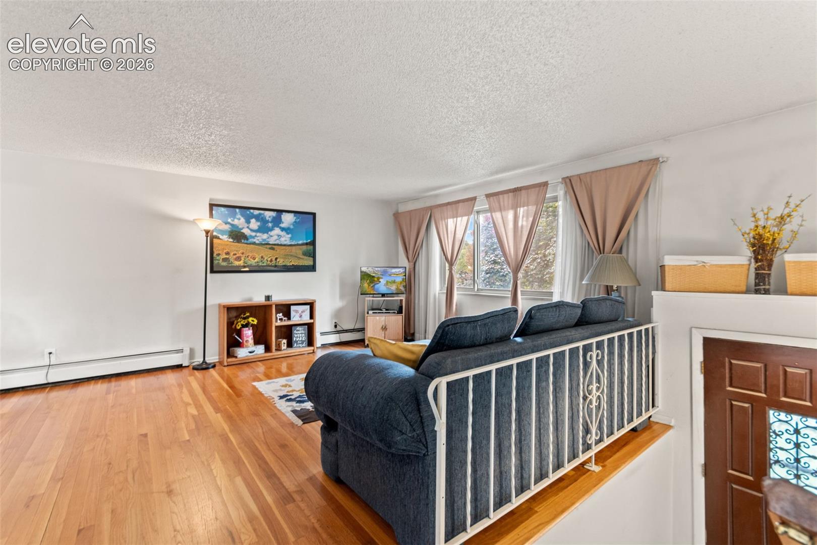 Listing photo 7 for 2801 S Reed Street
