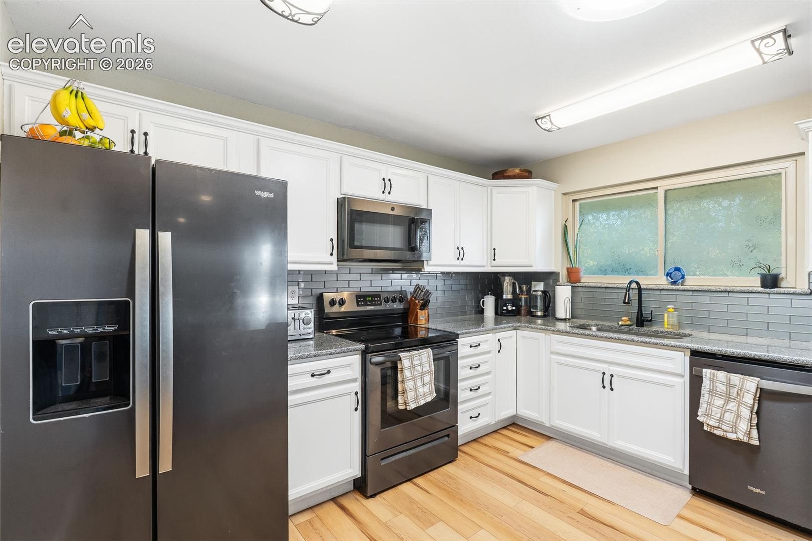 Listing photo 13 for 420 Allegheny Drive