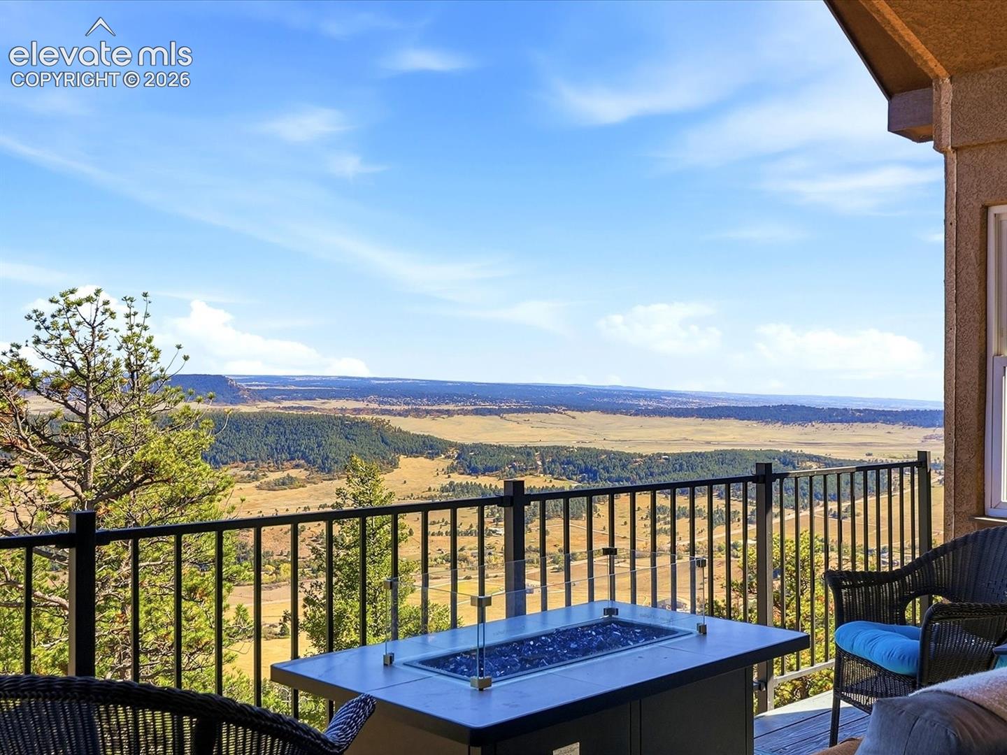 Listing photo 9 for 13084 Deer Ridge Way