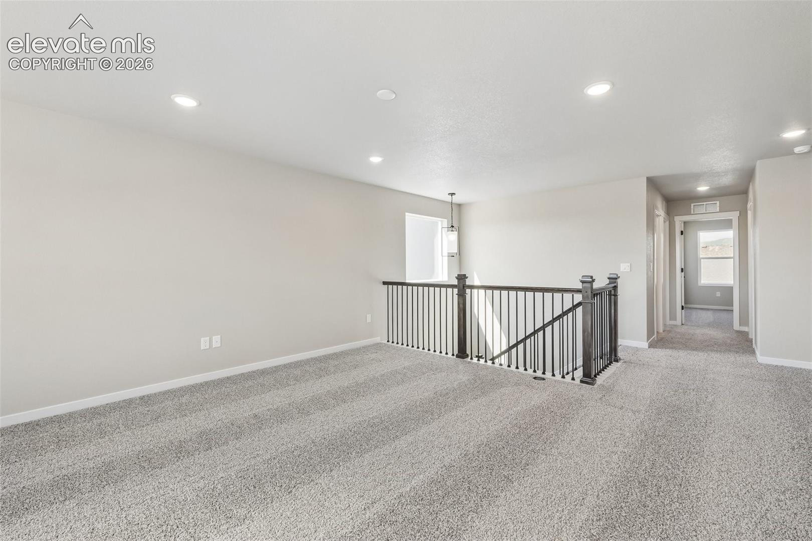 Listing photo 15 for 9696 Blaurock Drive