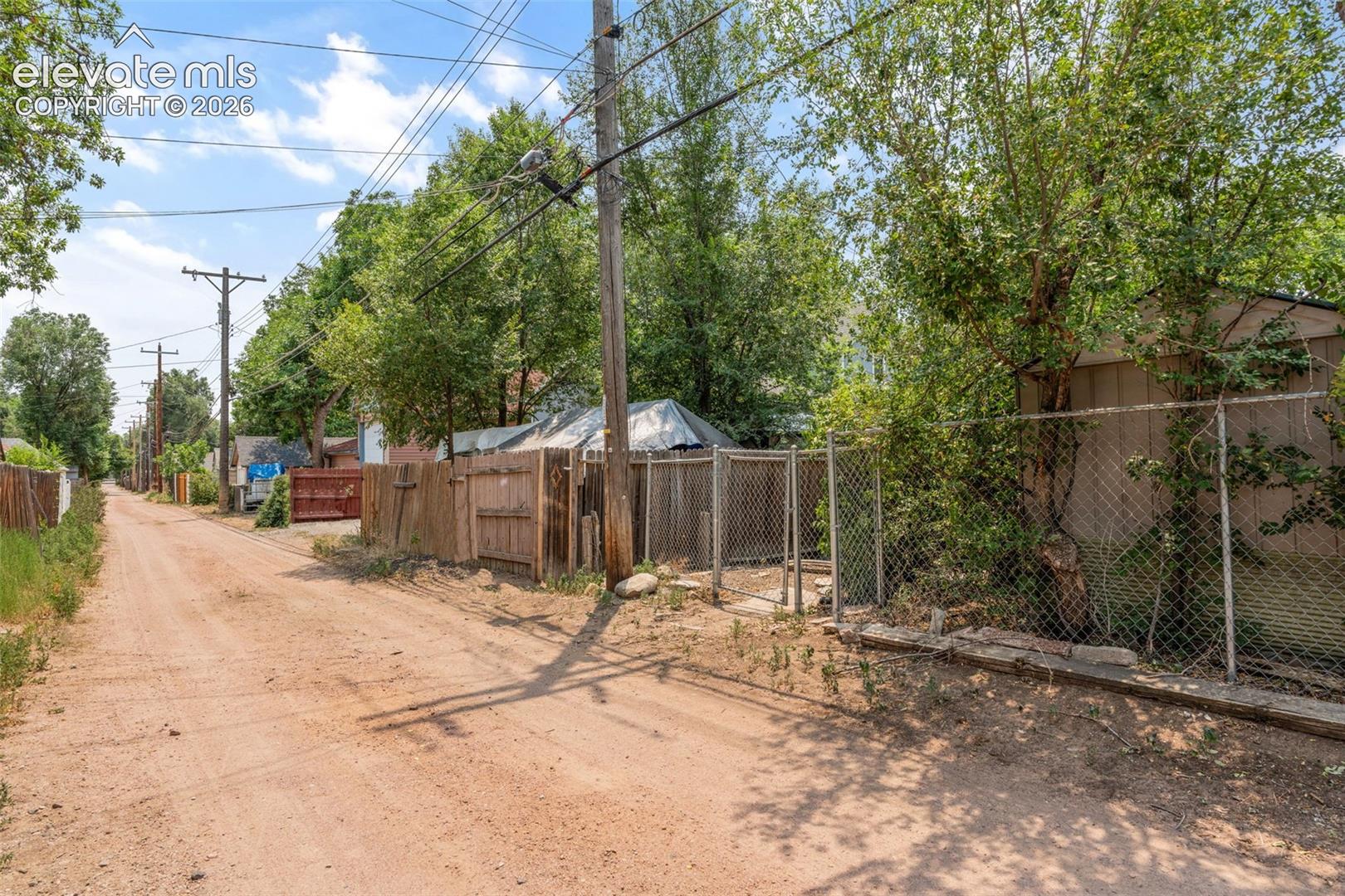 Listing photo 36 for 2130 W Kiowa Street