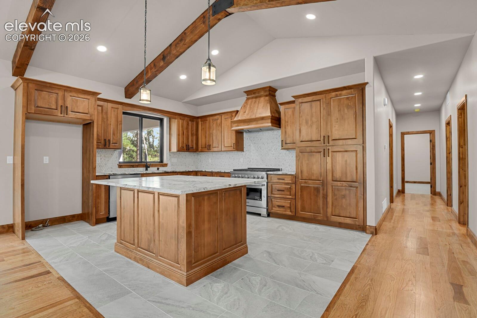 Listing photo 6 for 19020 Burnt Leaf Way
