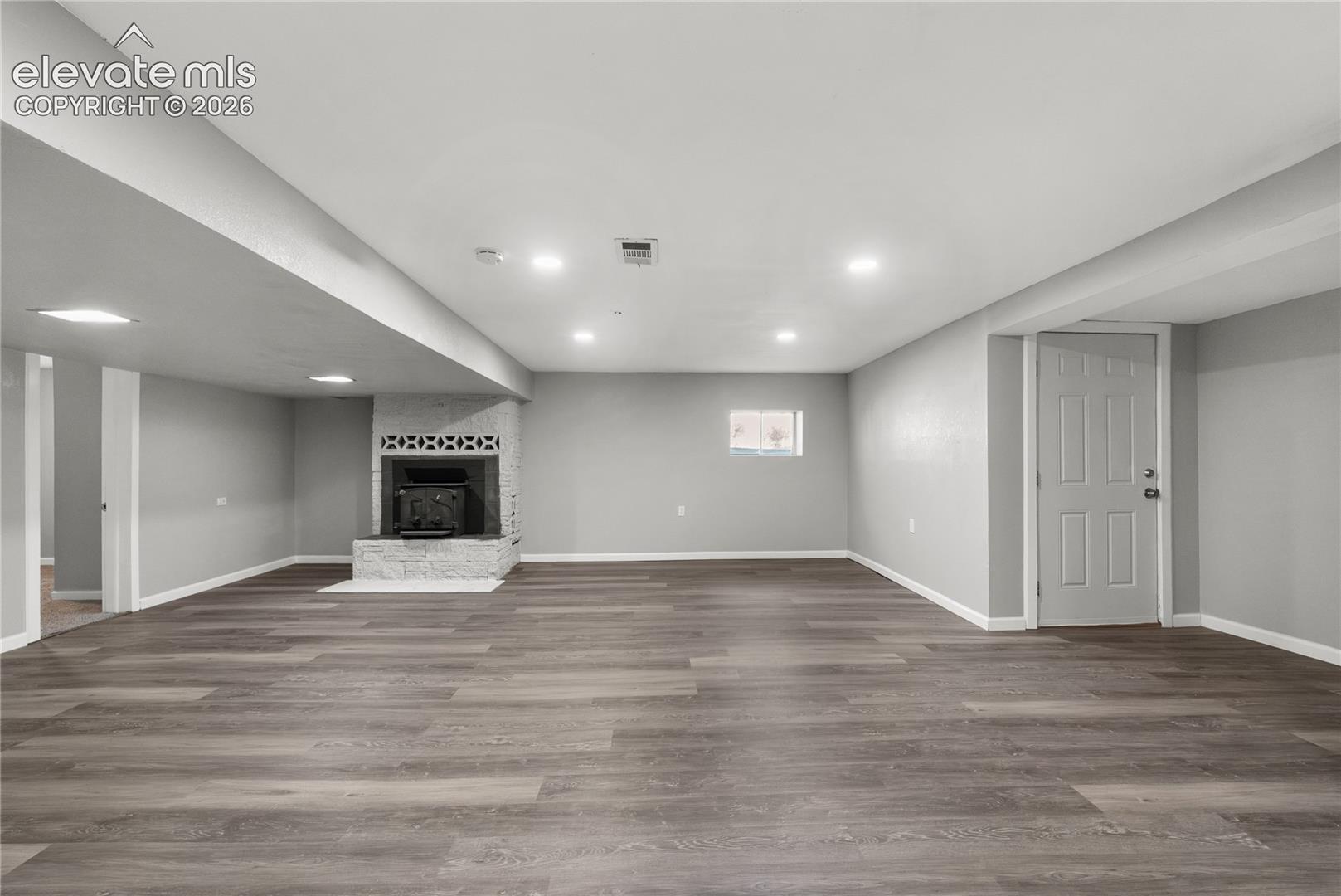 Listing photo 19 for 1606 Navajo Circle