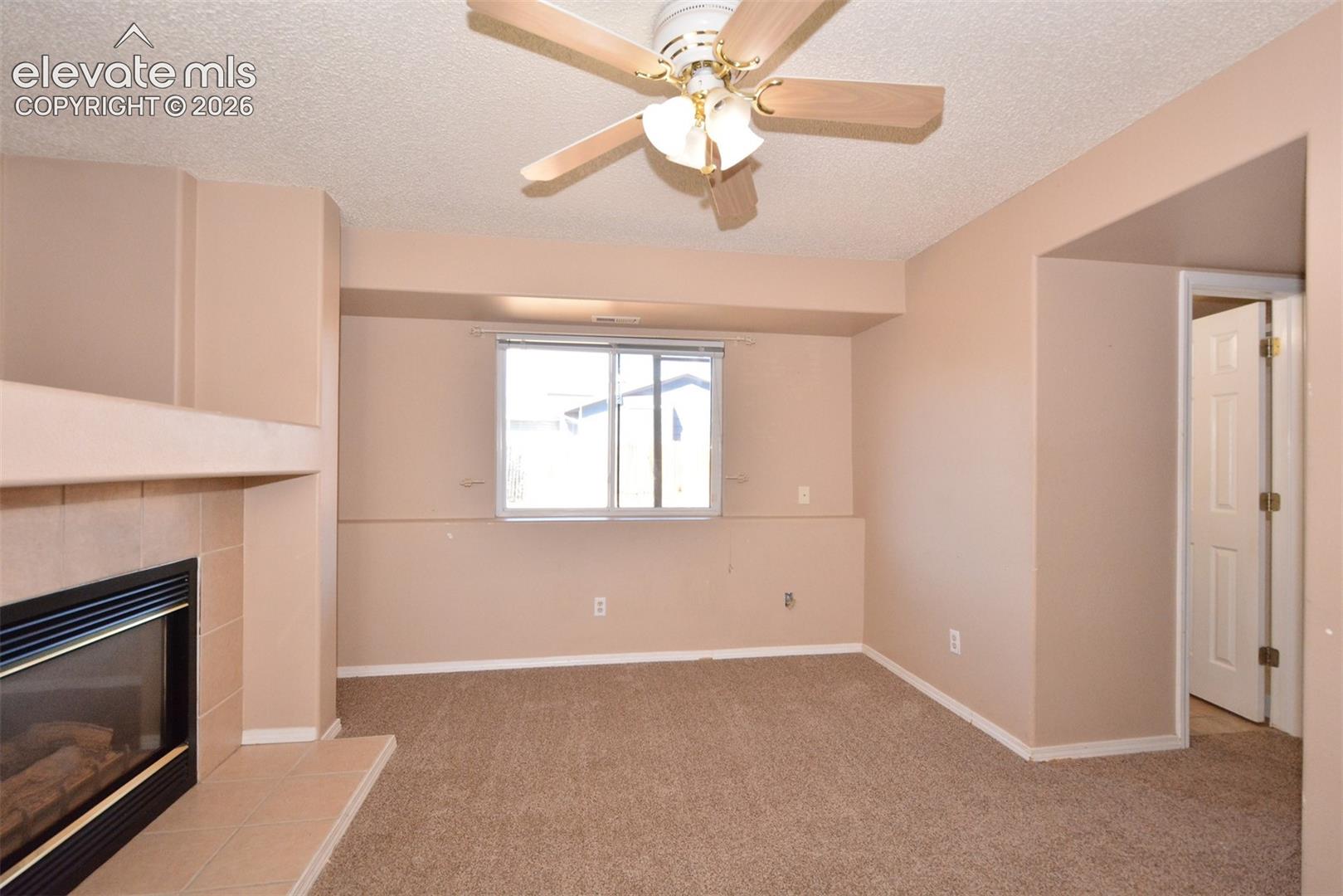 Listing photo 17 for 2040 Fairweather Way