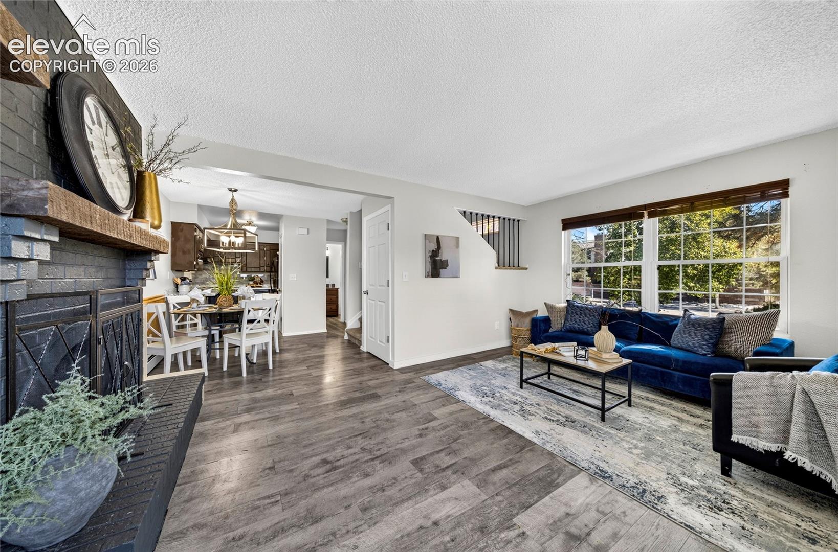 Listing photo 2 for 1103 Willow Bend Circle 4