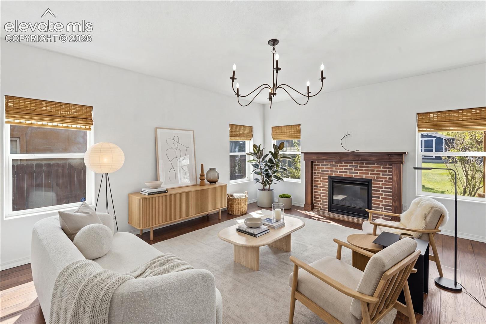 Listing photo 4 for 6798 Sandyford Lane