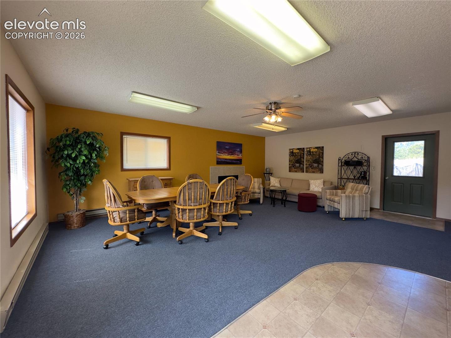 Listing photo 19 for 380 Paradise Circle A8