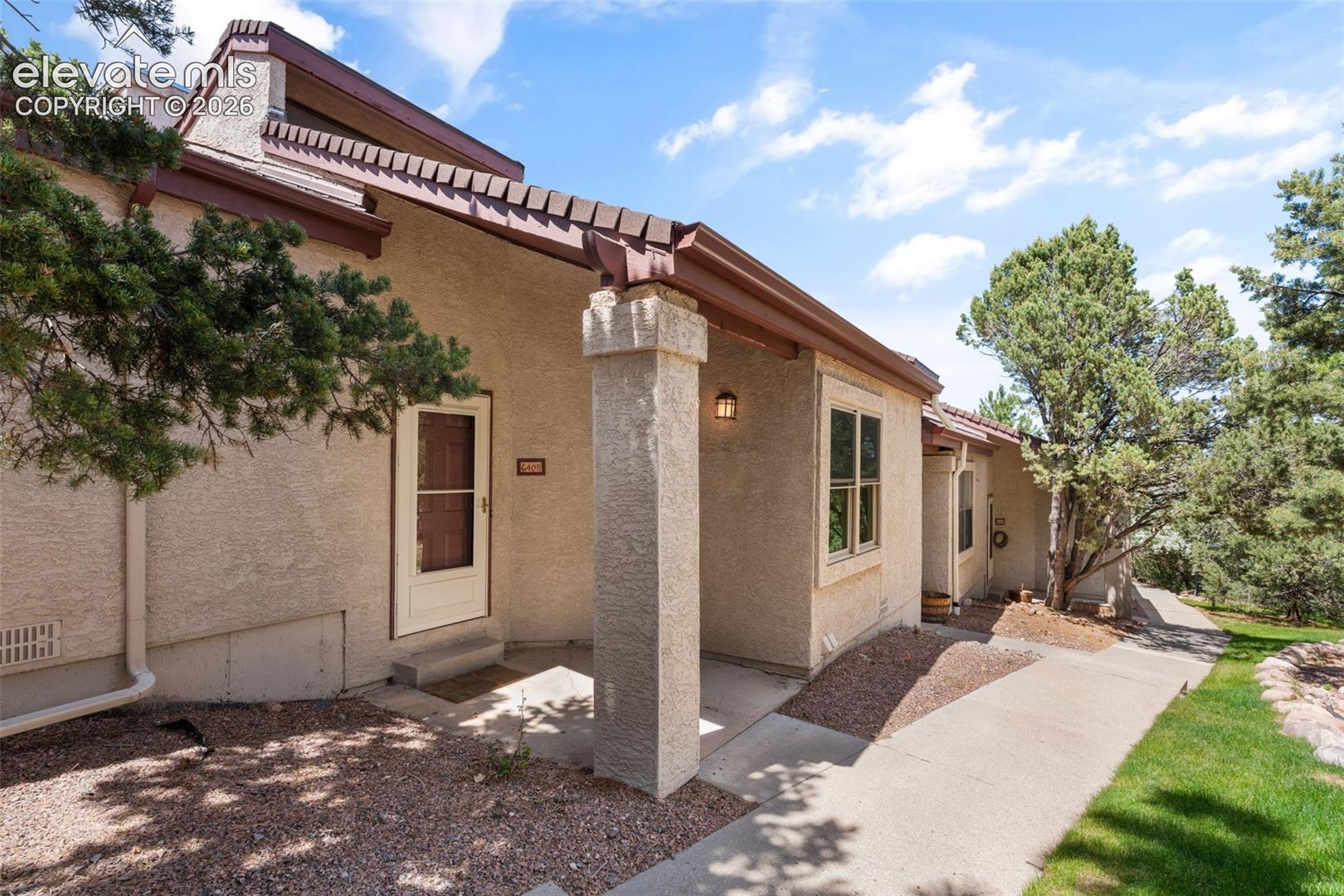 640 Autumn Crest Circle