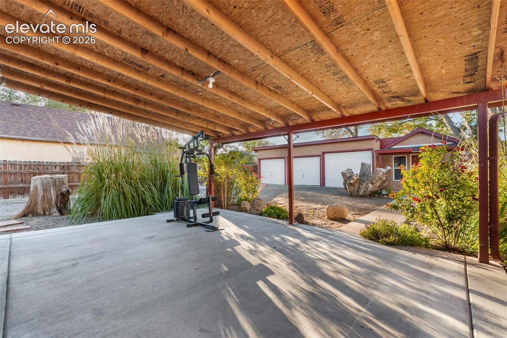Listing photo 21 for 1118 Arroyo Avenue