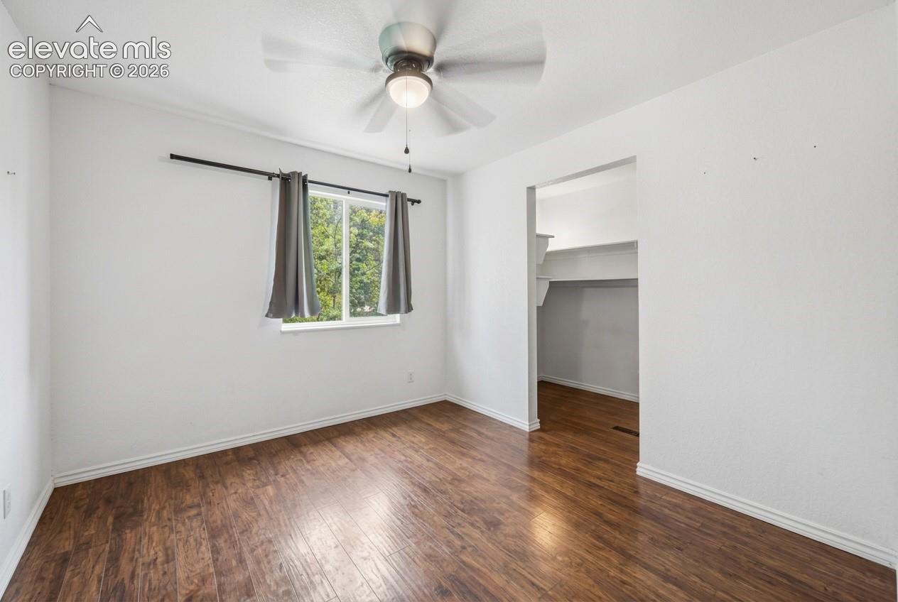Listing photo 9 for 7409 Colonial Drive