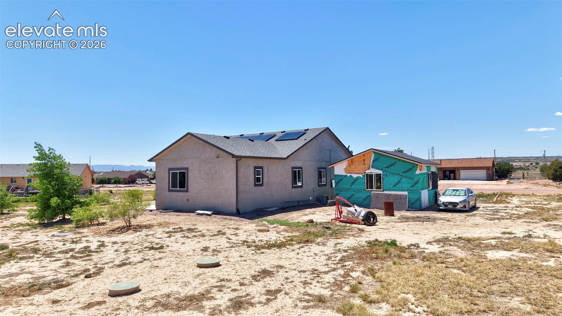 Listing photo 42 for 1114 E Laramie Avenue