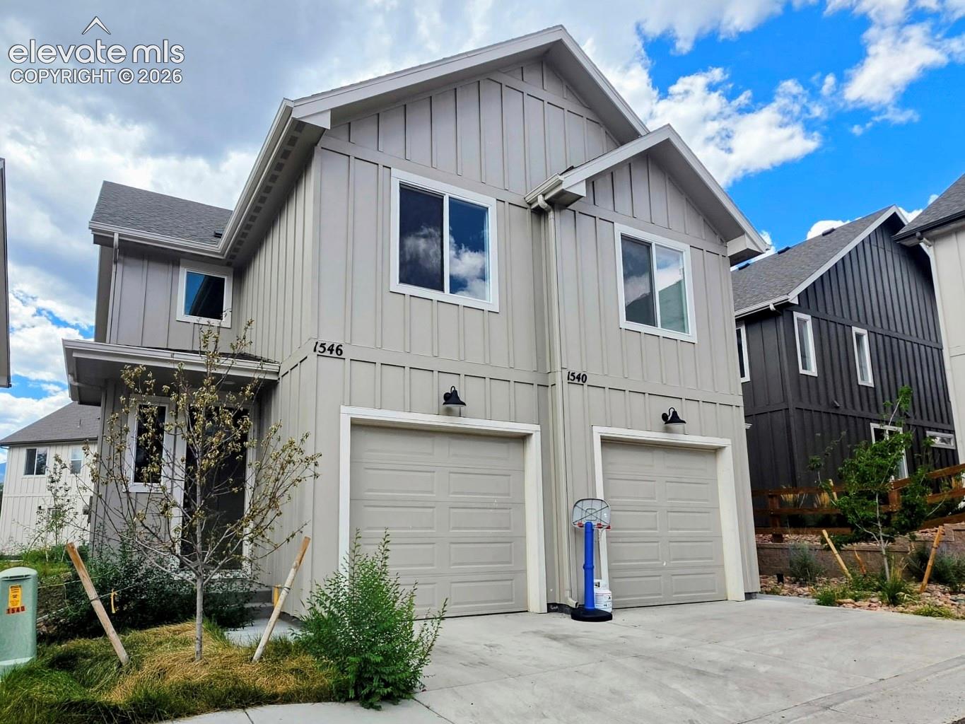 1546 Spartan Grove