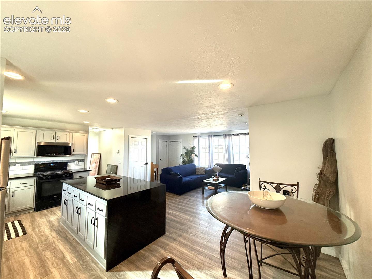 Listing photo 12 for 22716 County Road 2