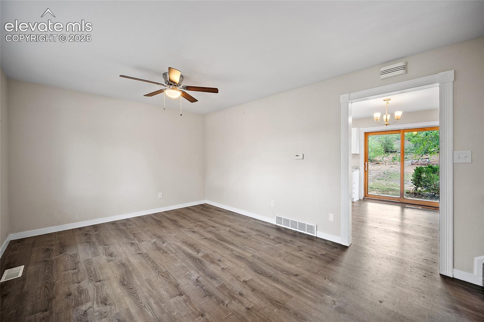 1021 De La Vista Place, photo 7