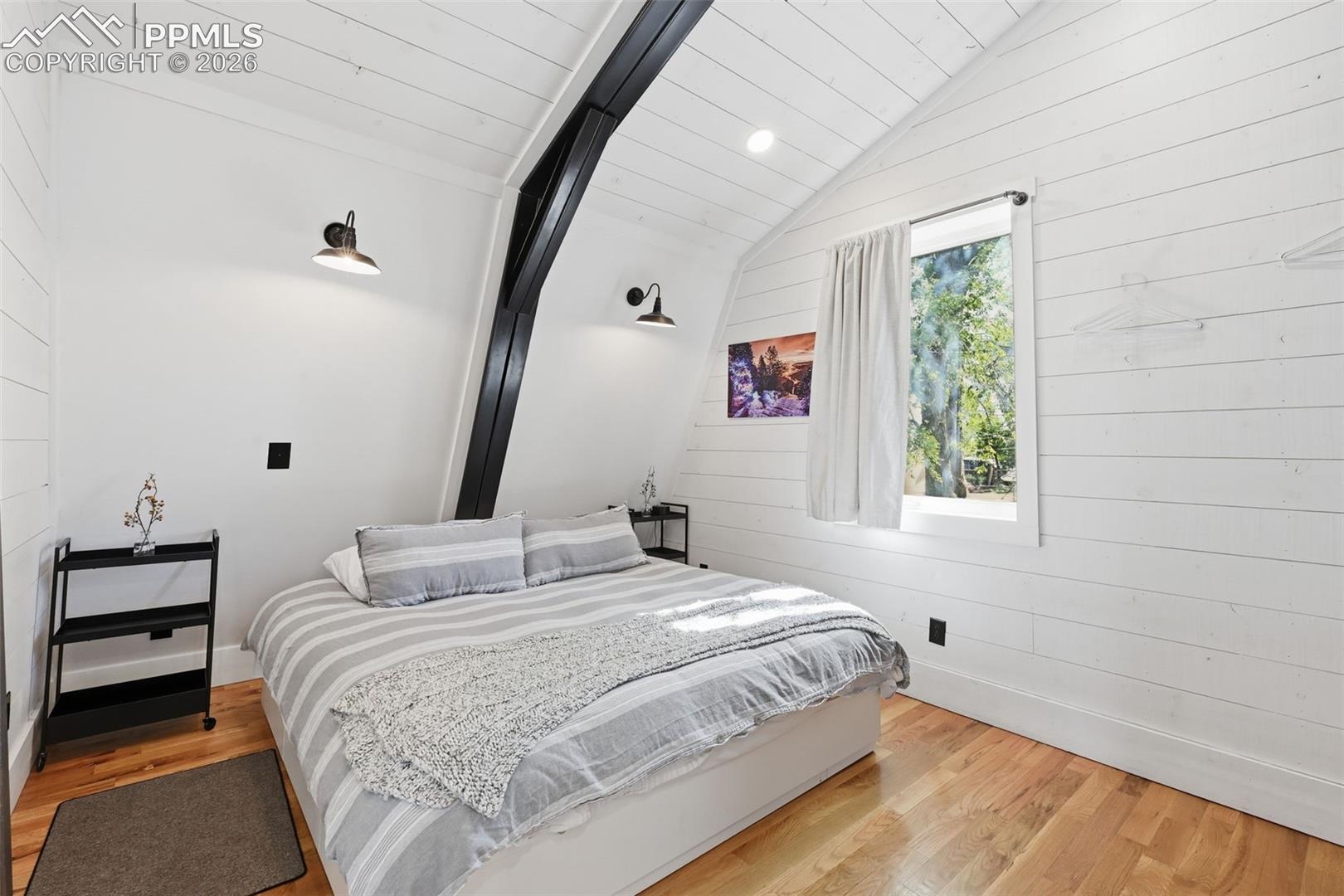 Listing photo 43 for 937 E Costilla Street
