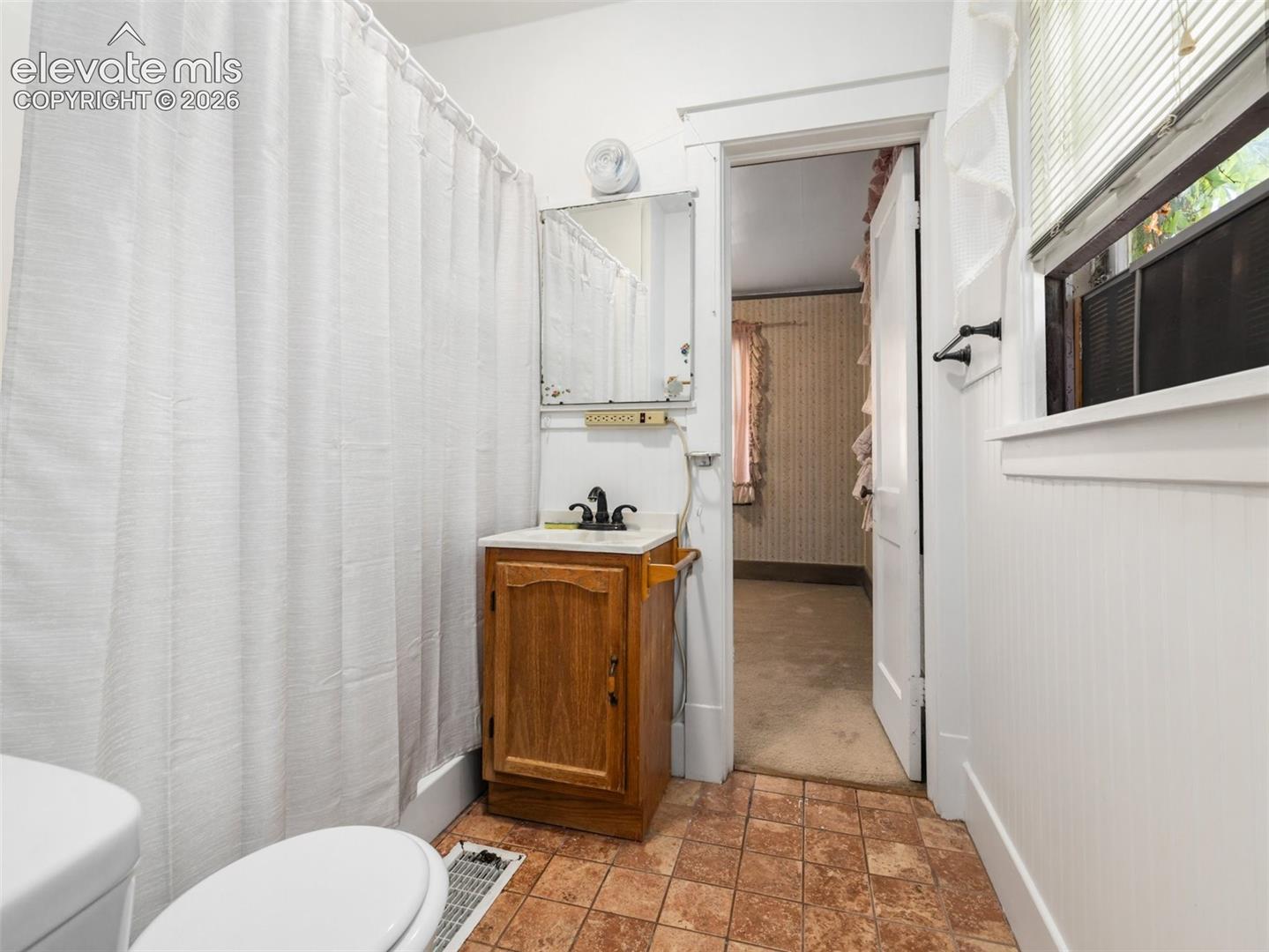 Listing photo 21 for 626 Jackson Street