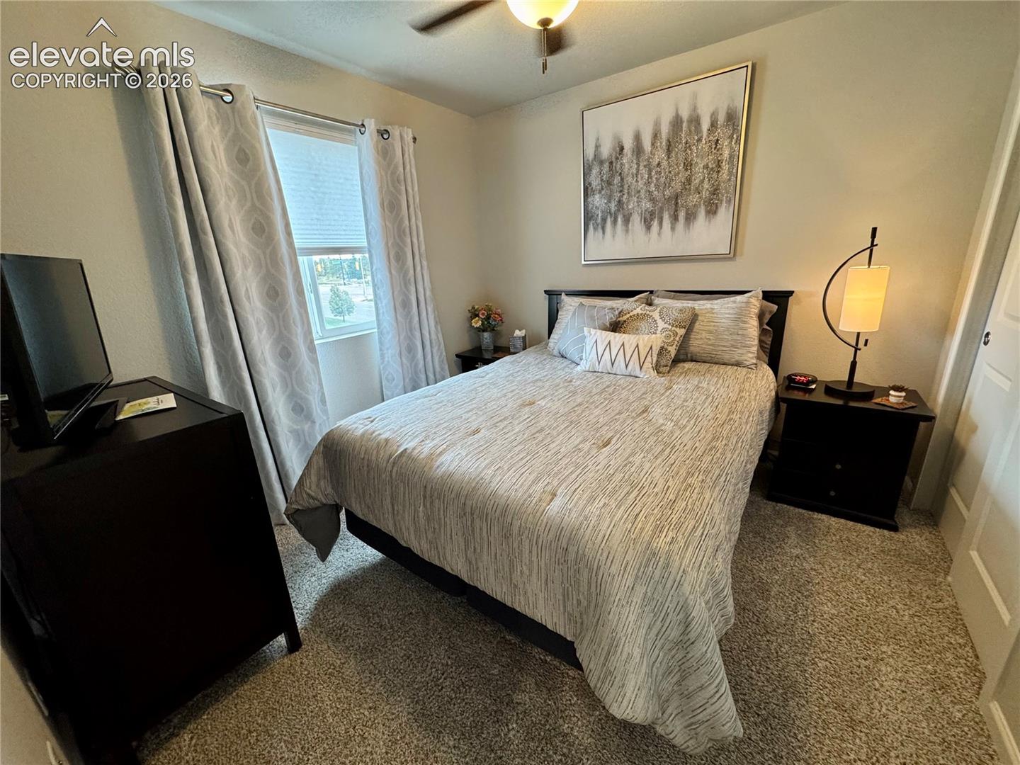 Listing photo 18 for 8610 Laurel Mountain View