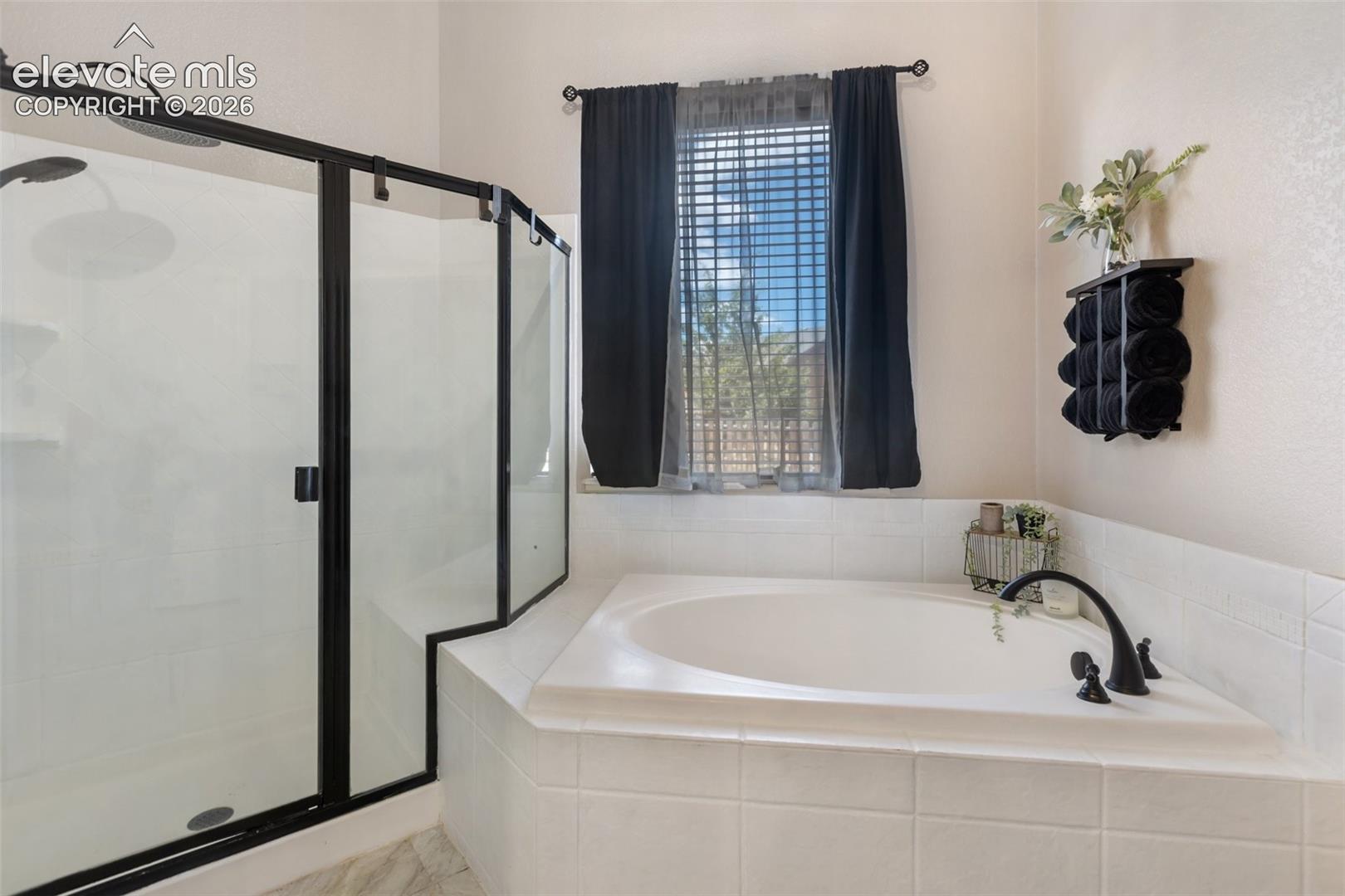 Listing photo 23 for 10388 Mt. Wilson Place