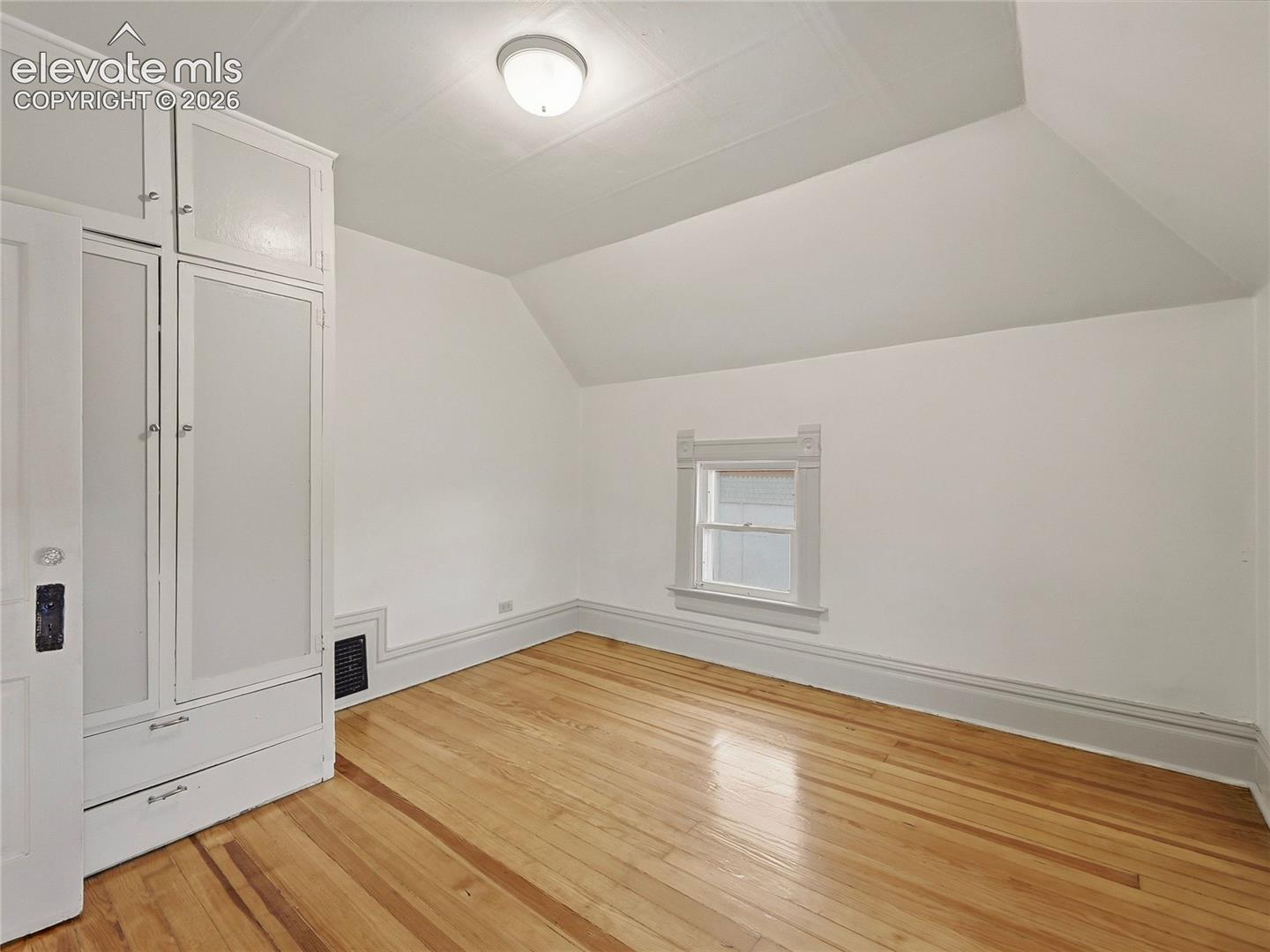 Listing photo 24 for 1912 N Greenwood Street