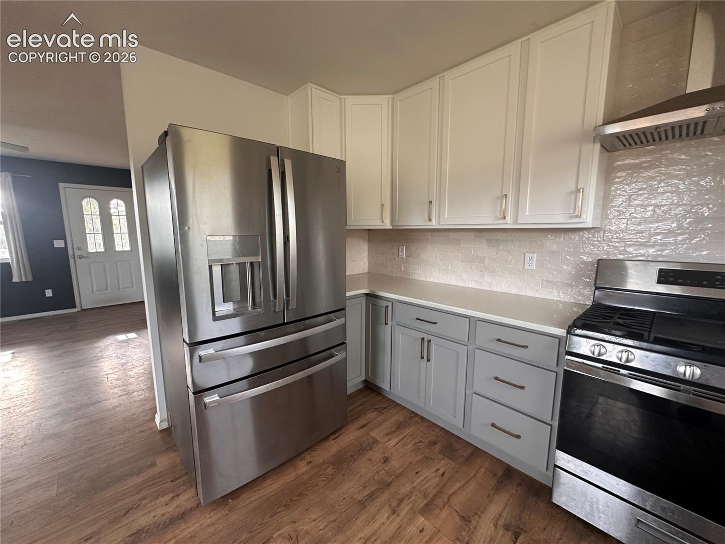 Listing photo 16 for 406 High Pasture Road