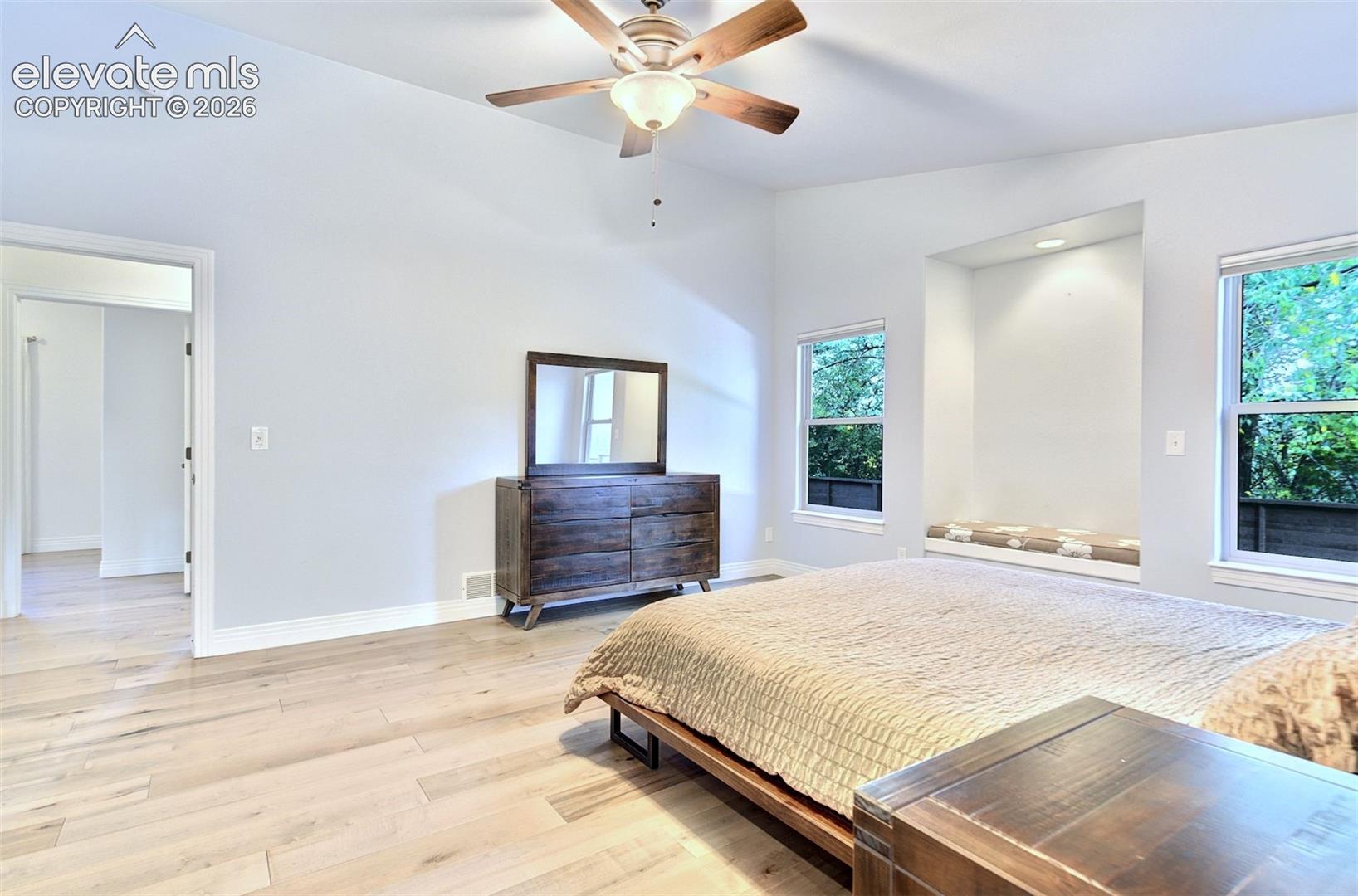 Listing photo 15 for 1825 Parkview Boulevard